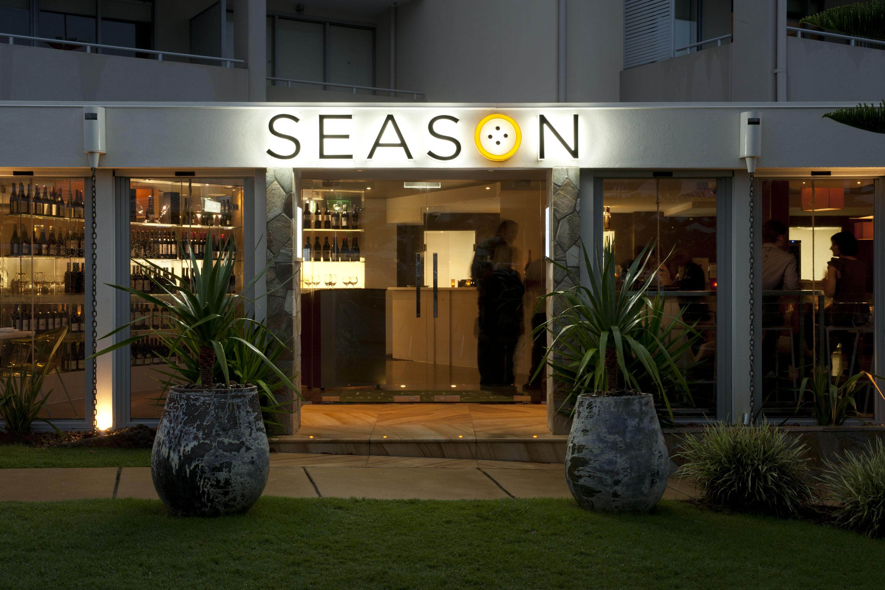 Peppers Salt Resort & Spa Kingscliff Eksteriør billede Season Restaurant